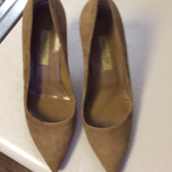 dee keller pumps